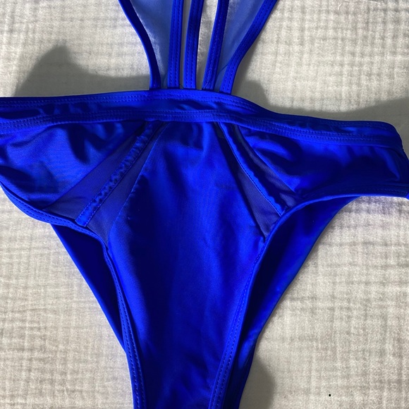 Windsor bikini swim suit - Picture 2 of 2